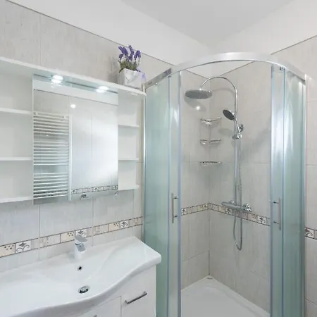 La Sierra *mini Pools Apartment* Трогир