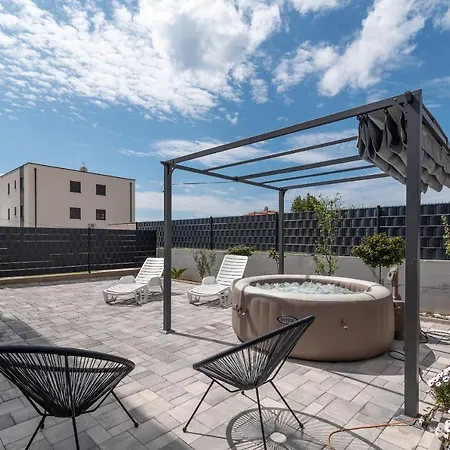 Апартаменты La Sierra *mini Pools Apartment*