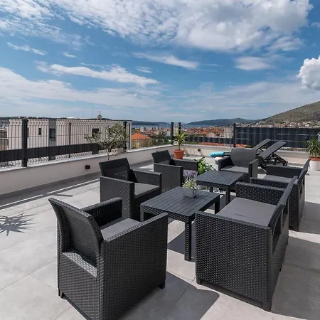La Sierra *mini Pools Apartment* *