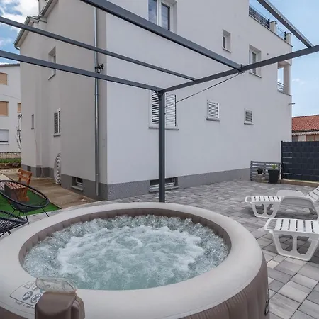 Апартаменты La Sierra *mini Pools Apartment* *
