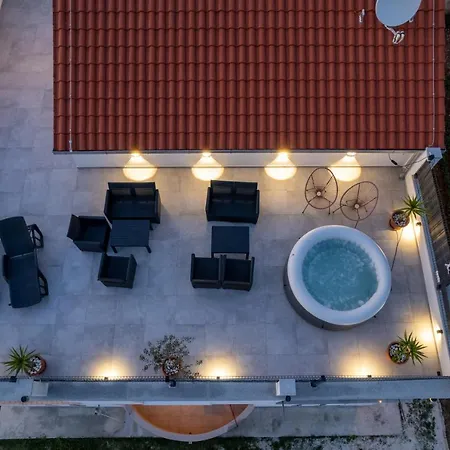 La Sierra *mini Pools Apartment*